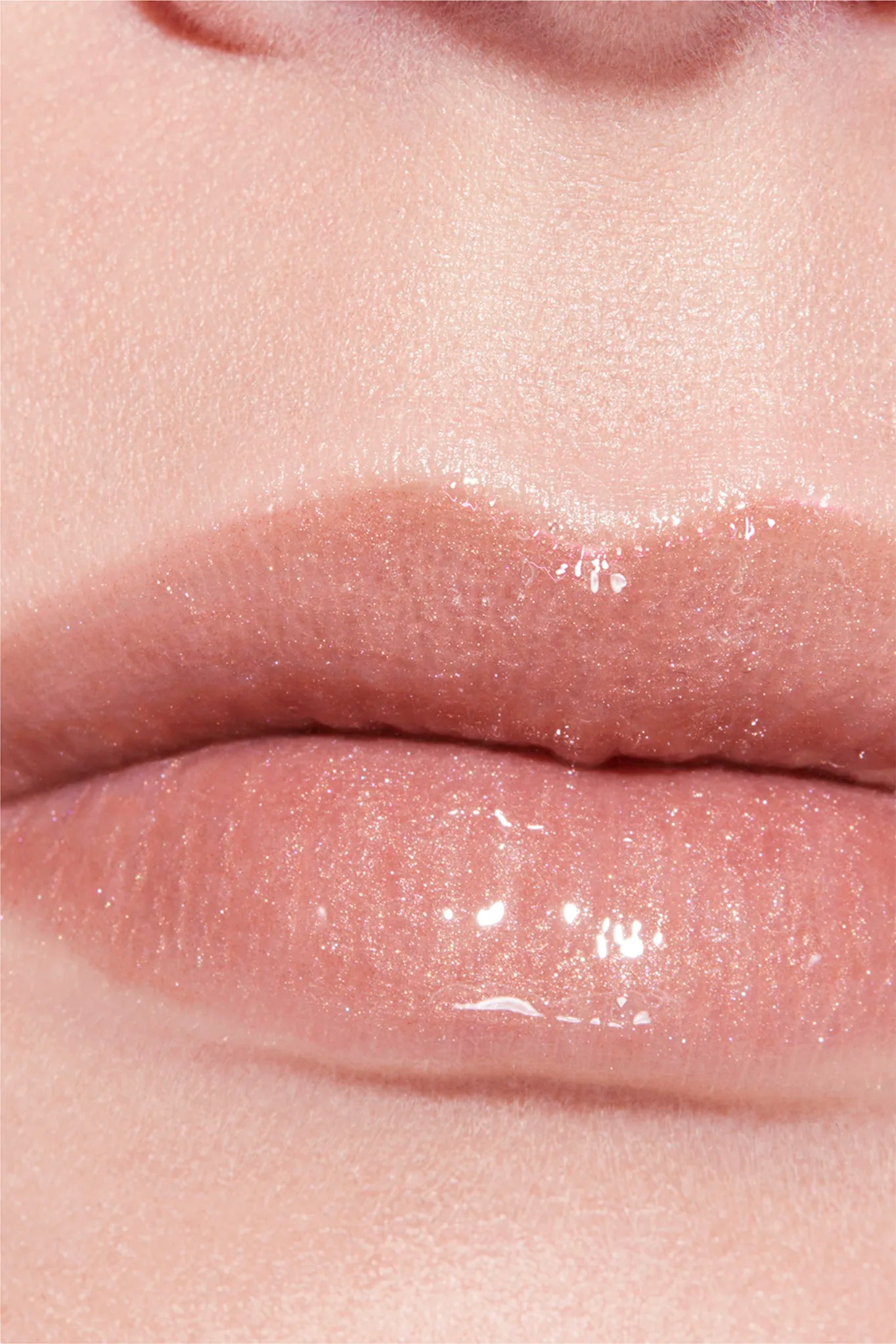 Rouge Coco Gloss Moisturizing Glossimer