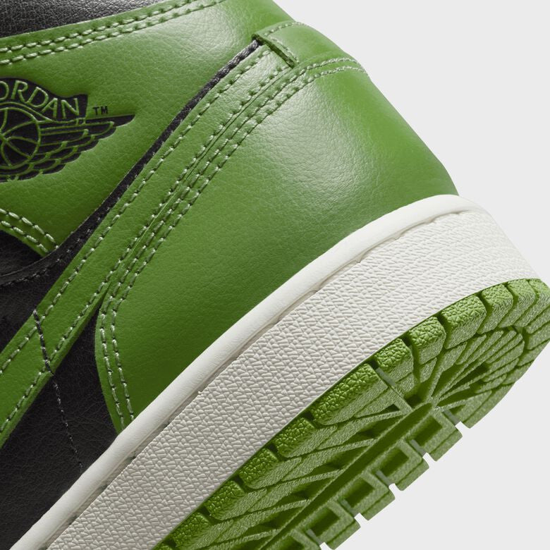 Air Jordan 1 Mid Black/Sail/Altitude Green
