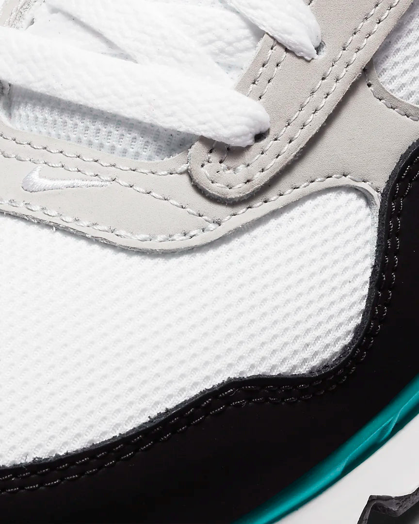 Air Max Correlate - White/New Green/Bright Mango/Black
