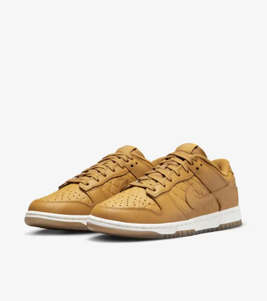 Dunk Low Wheat