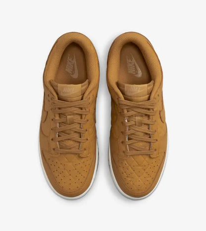 Dunk Low Wheat